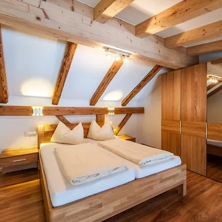 Traube Apartment *